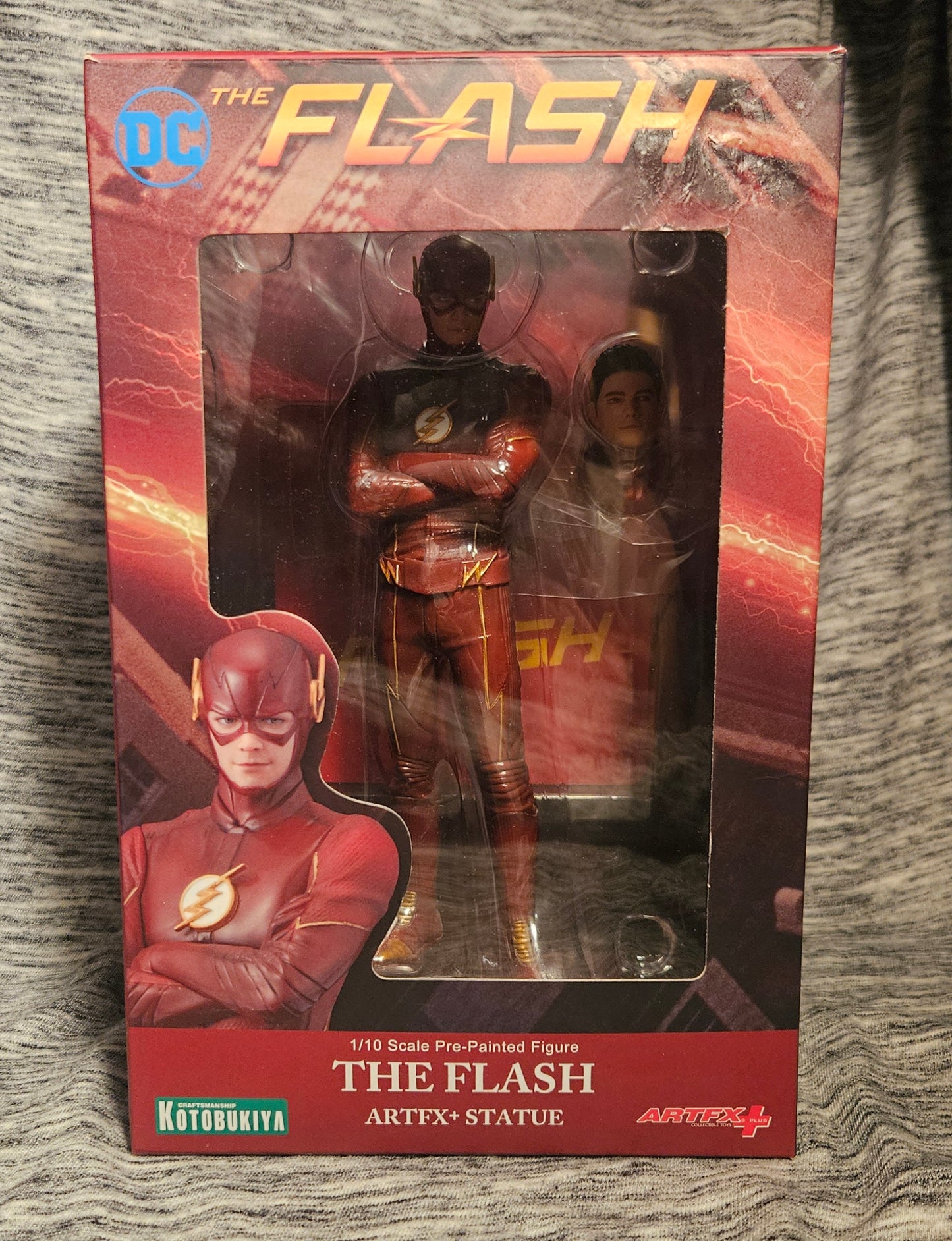 The Flash Artfx+ Statue