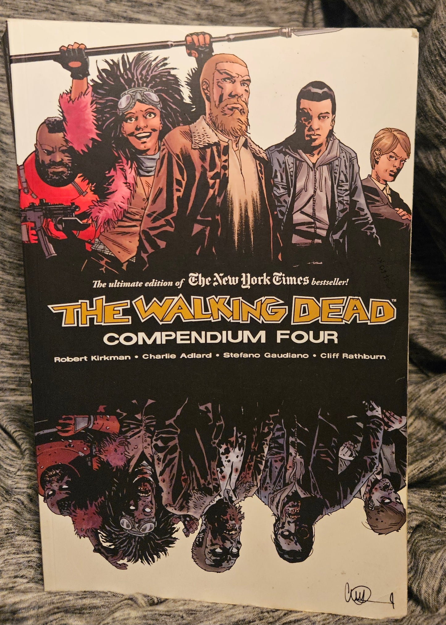 The Walking Dead Compendium Four (Book)