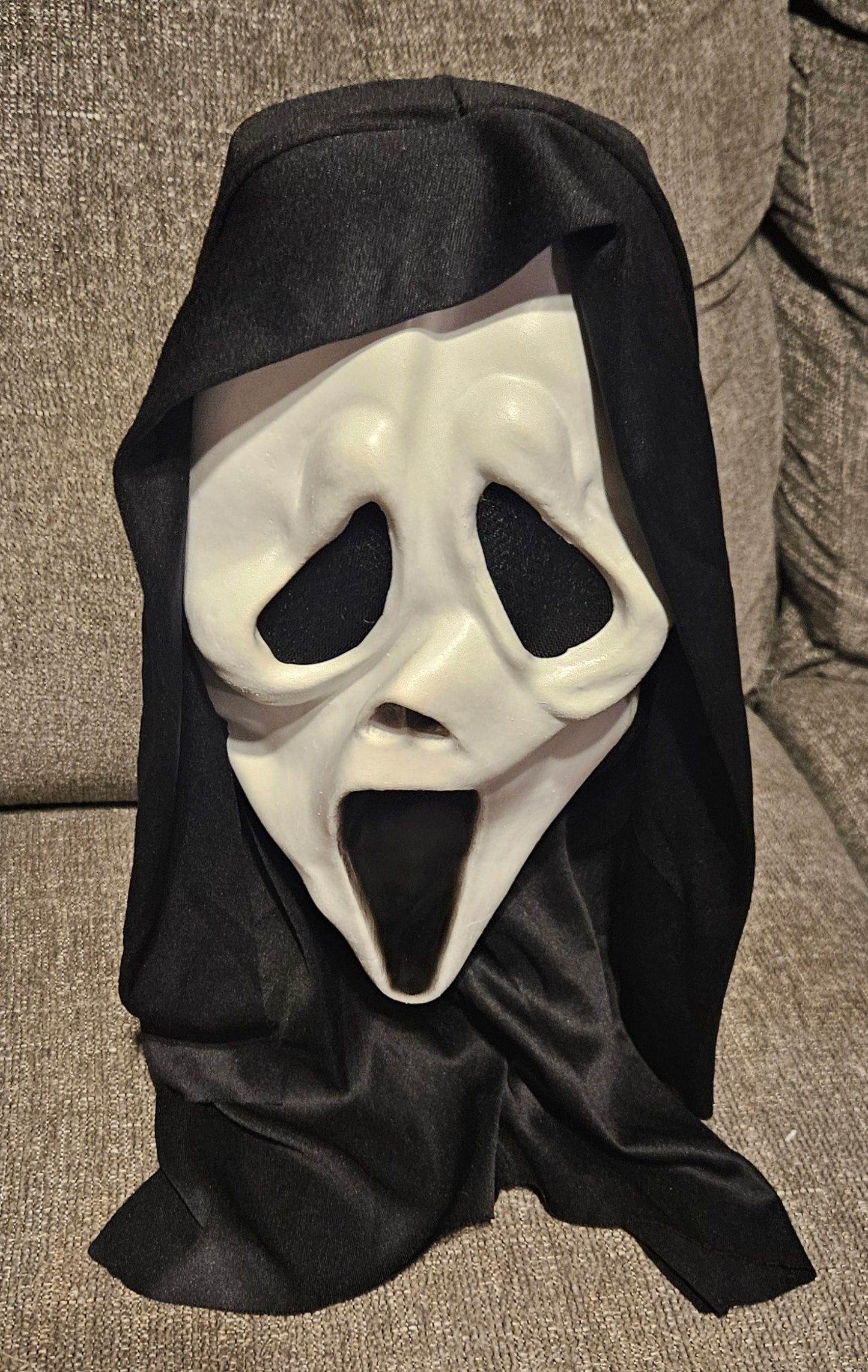 Scream Ghostface Mask