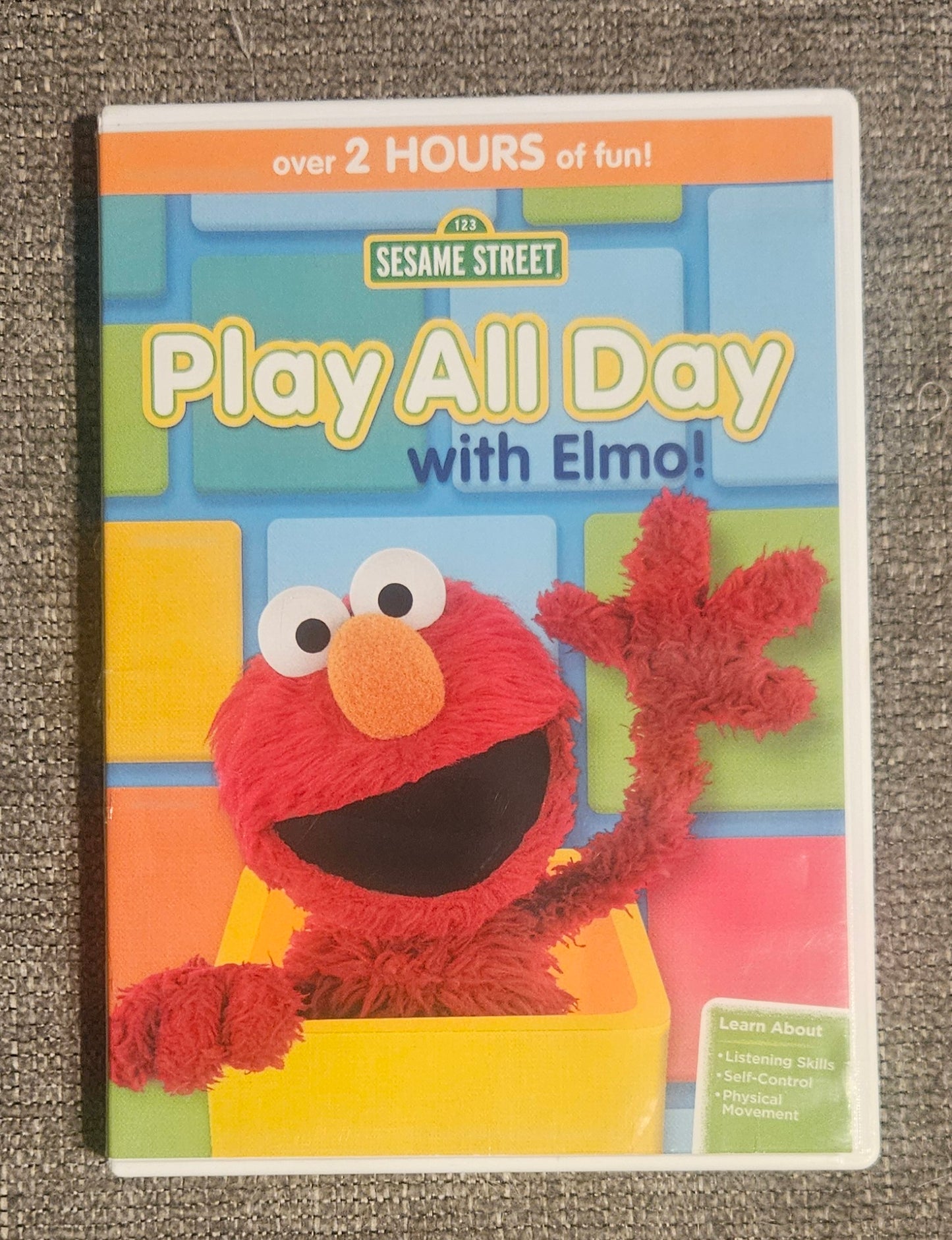 Sesame Street: Play All Day With Elmo