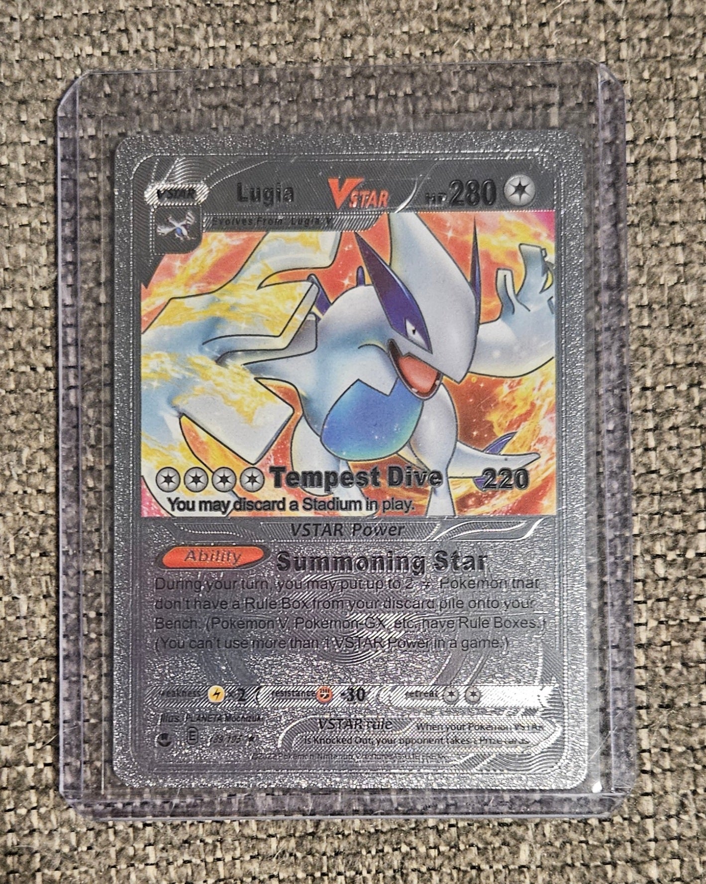 Lugia VStar (Silver Foil Card)