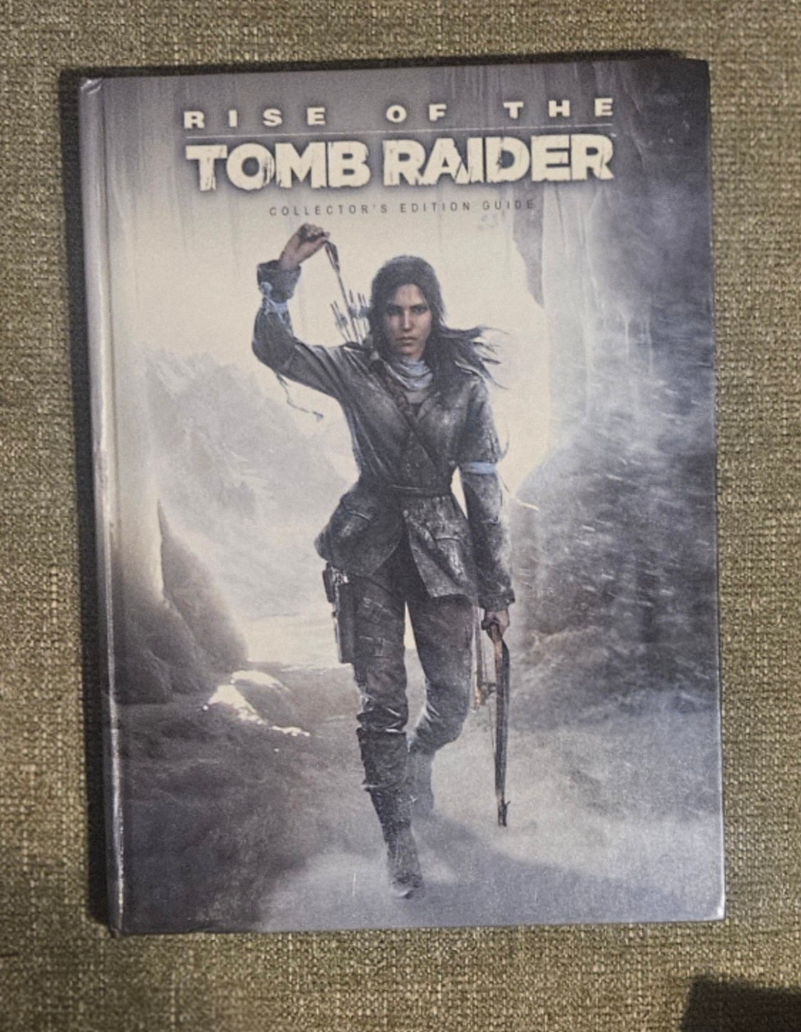 Rise of The Tomb Raider Collector's Edition Guide