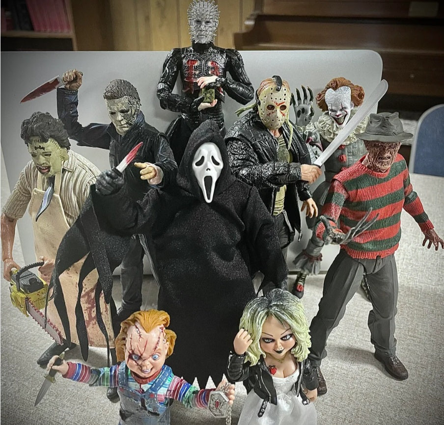 Horror Figures & Collectibles