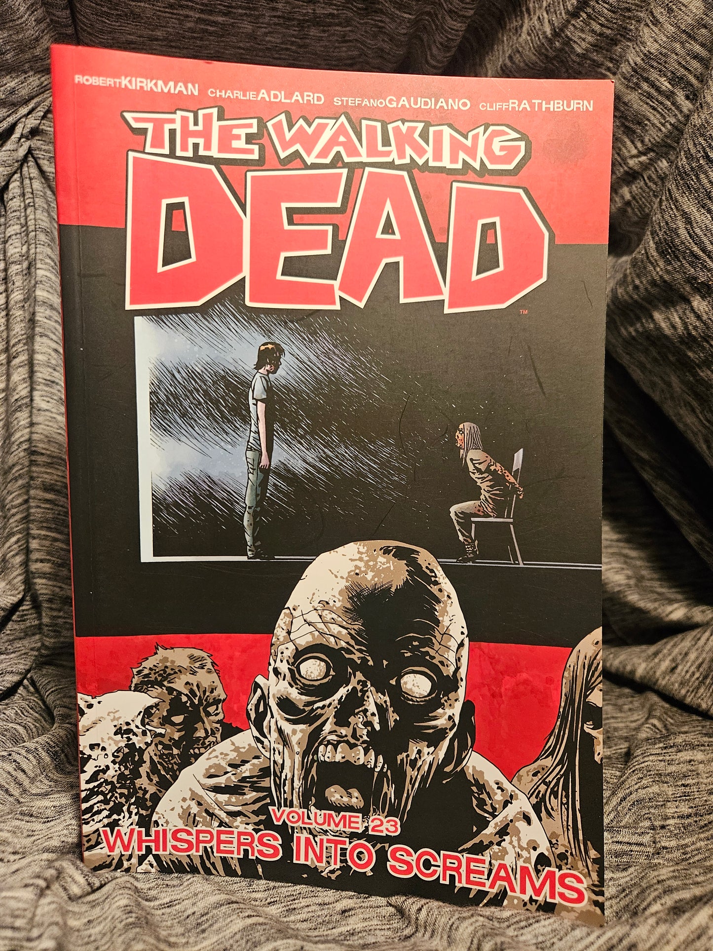 The Walking Dead Volume 23: Whispers Into Screams (Book)