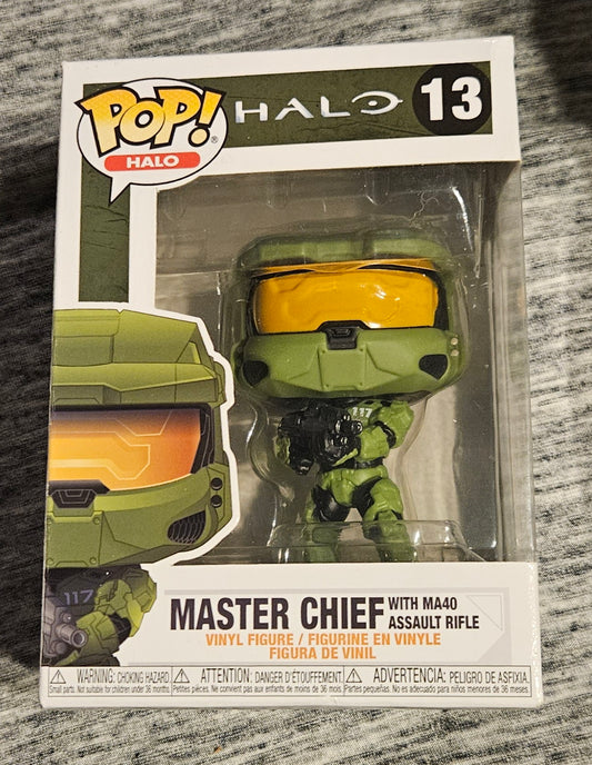Halo: Master Chief with MA40 Assault Rifle (Games)