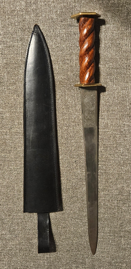 Collectible Medieval Dagger (Cosplay)