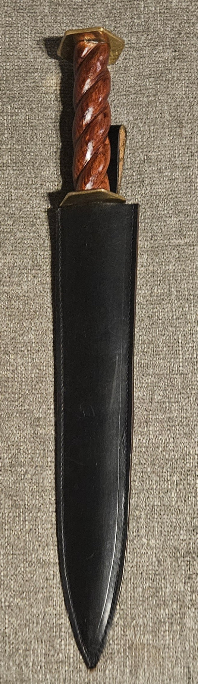 Collectible Medieval Dagger (Cosplay)