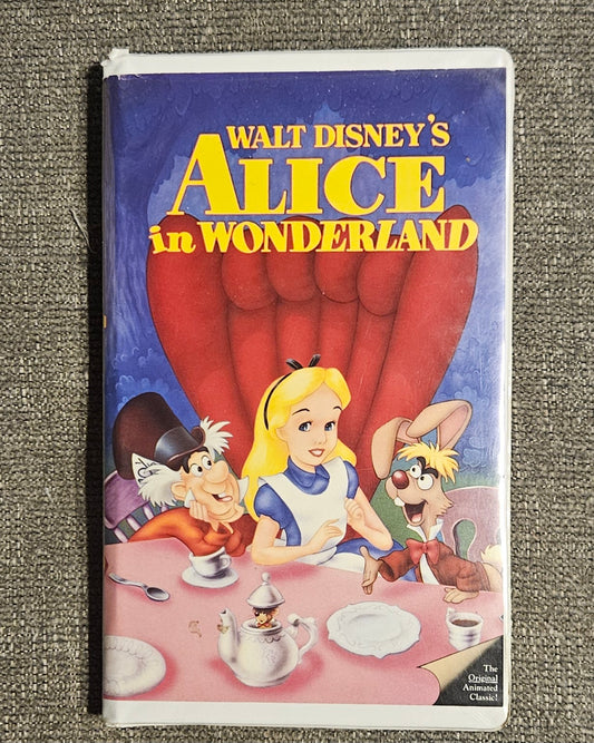 Walt Disney's Alice In Wonderland (VHS)