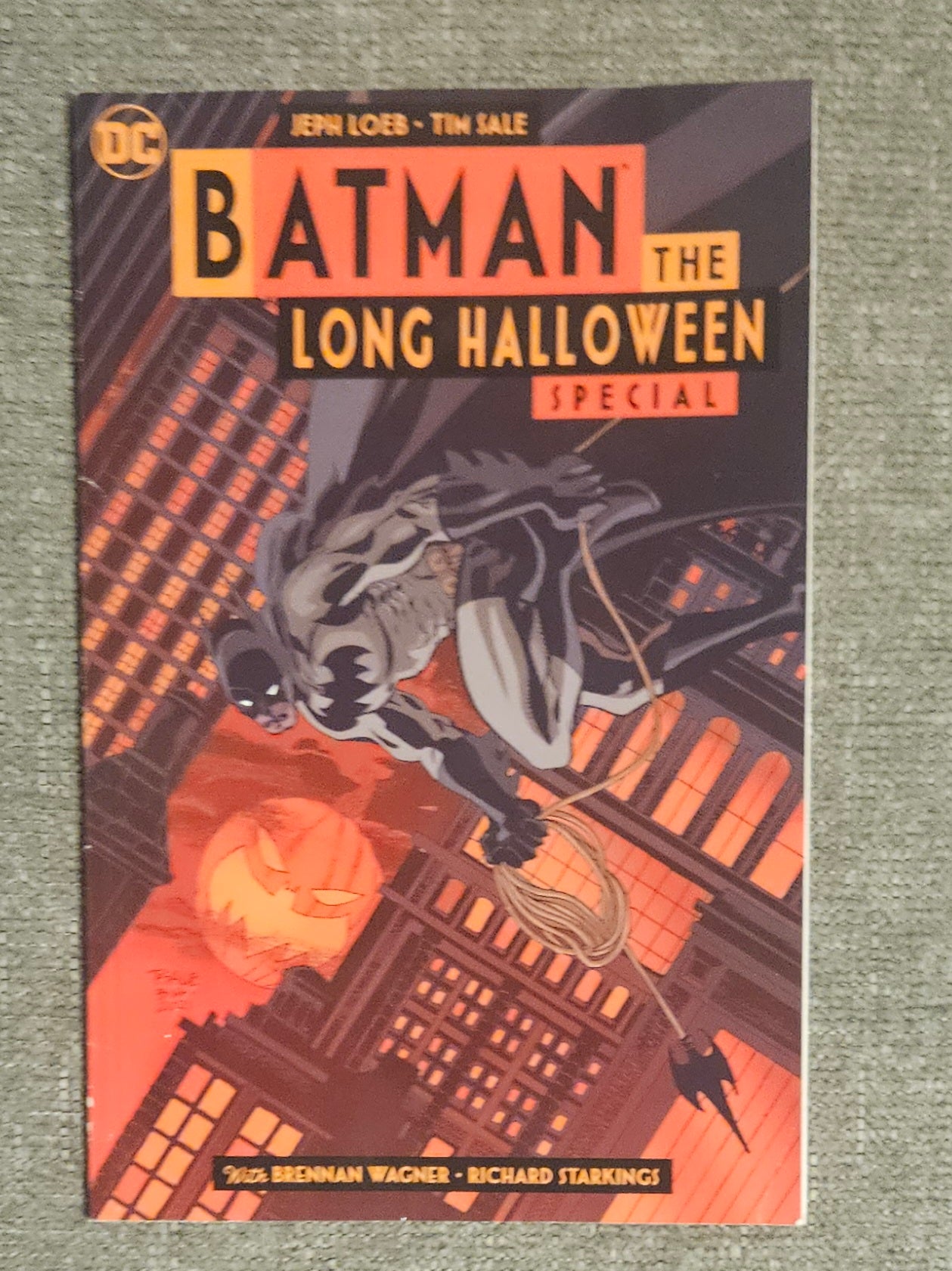 Batman: The Long Halloweem Comic Book