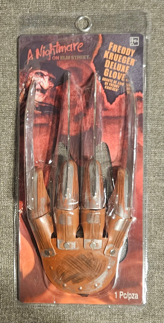 A Nightmare On Elm Street Freddy Krueger's Glove