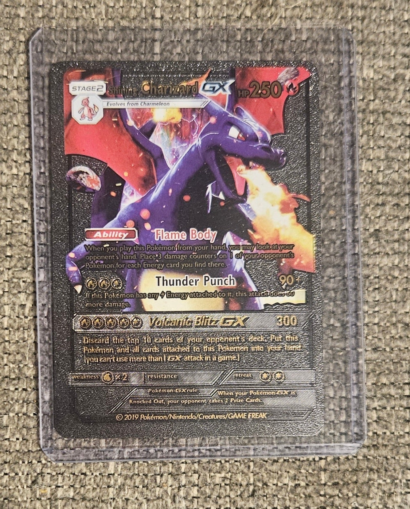 Pokémon Shining Charizard GX