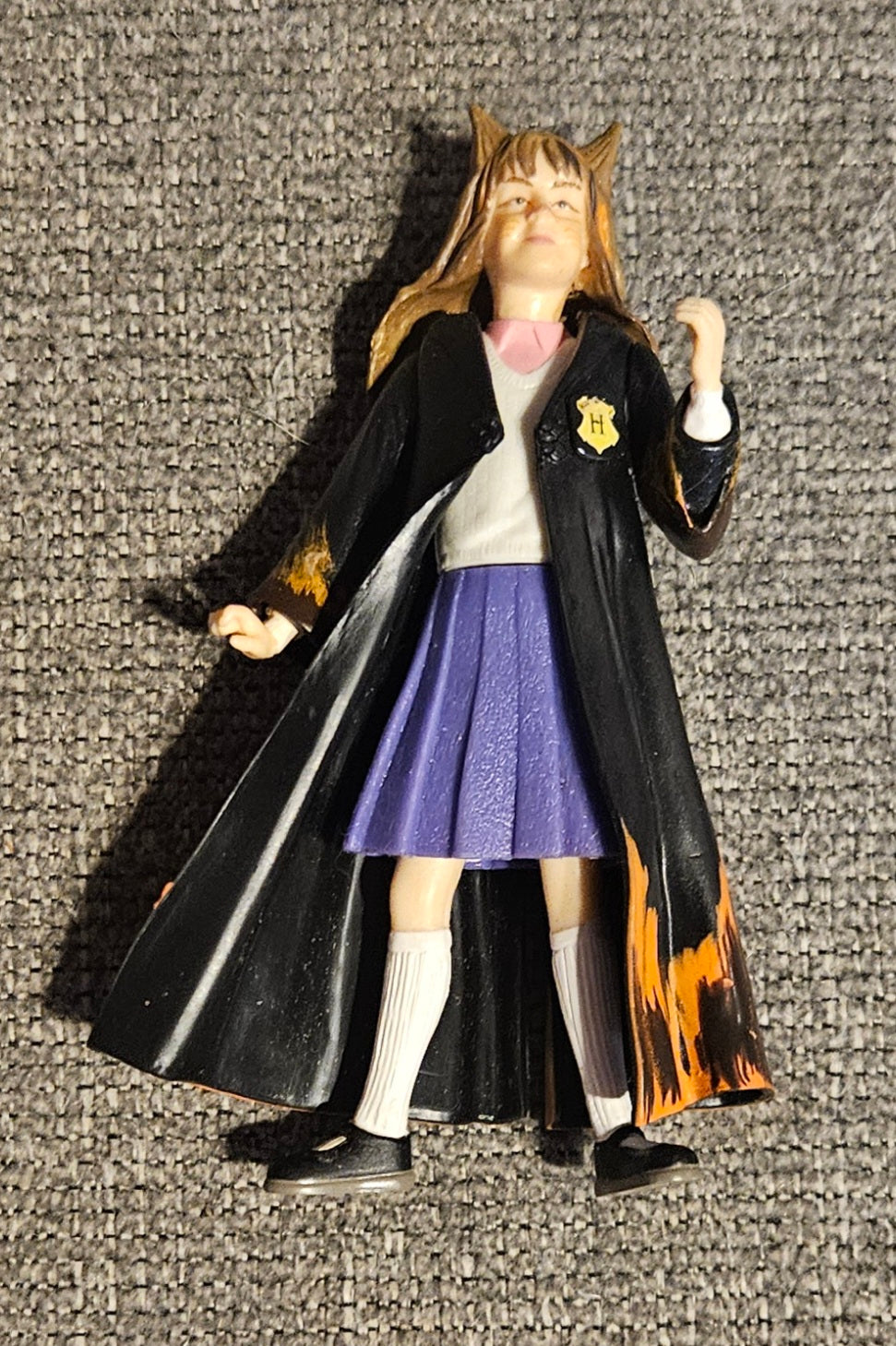Hermoine Cat Figure