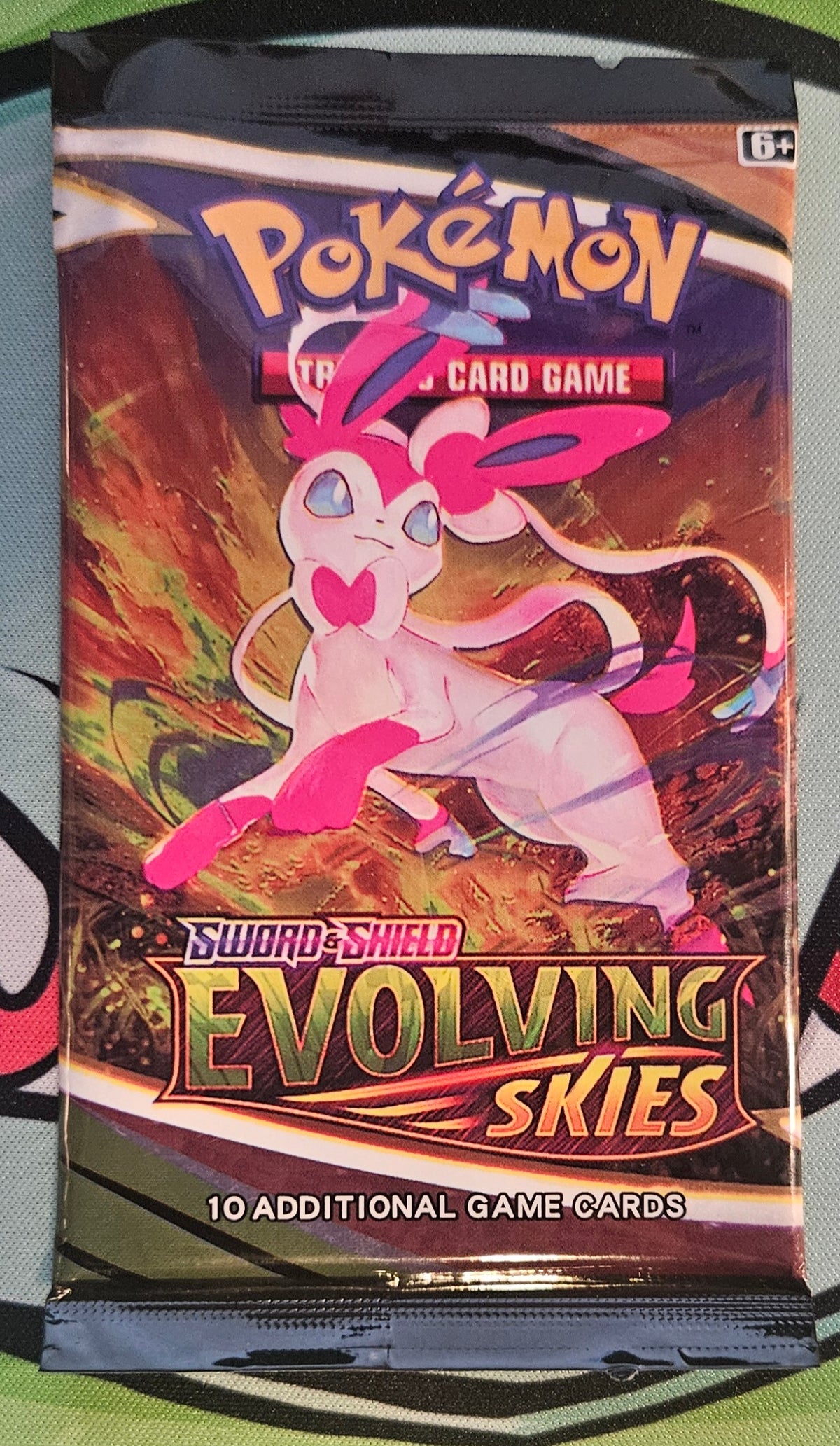Pokémon Sword & Shield Evolving Skies Booster Pack